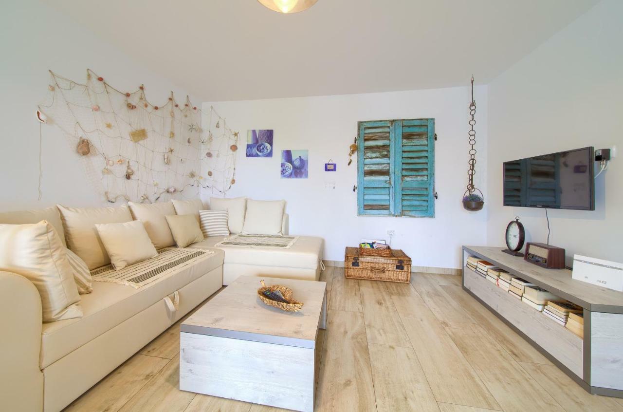 Apartman Lavandin Cizici Exterior foto