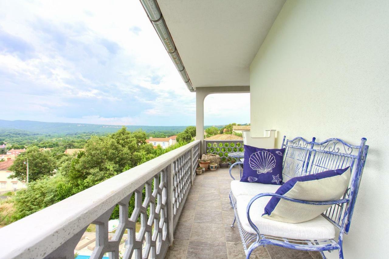 Apartman Lavandin Cizici Exterior foto